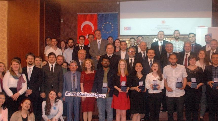 Dışişleri Bakan Yardımcısı Kaymakcı Erasmus &ouml;ğrencileriyle iftarda buluştu