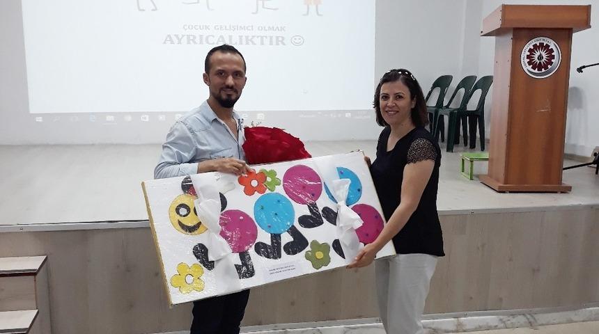 Erdemli&rsquo;de "&Ouml;ğrenmeyi &Ouml;ğreniyorum" eğitimi