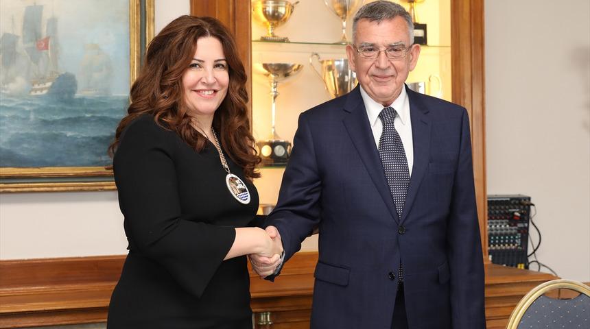 BIMCO'nun ilk kadın ve Türk başkanı Kaptanoğlu oldu