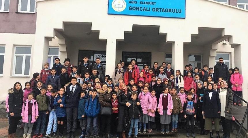 Kolej öğrencilerinden anlamlı yardım