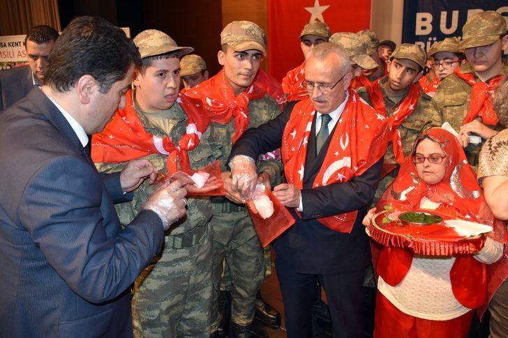 Engelli gençlere asker kınası yakıldı G2