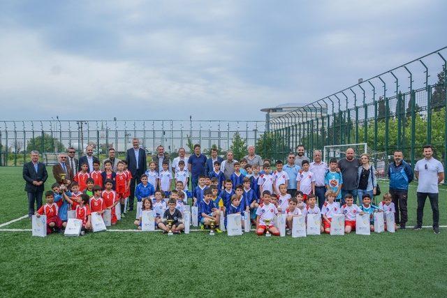 Karacabey’de minikler futbol turnuvası coşkusu