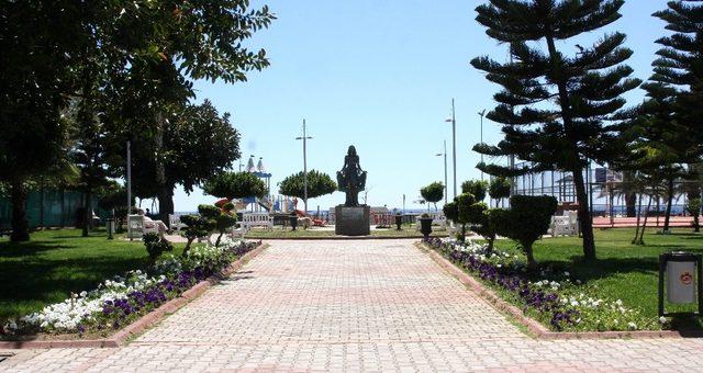 Alanya Belediyesi’nden çiçreklendirme çalışması