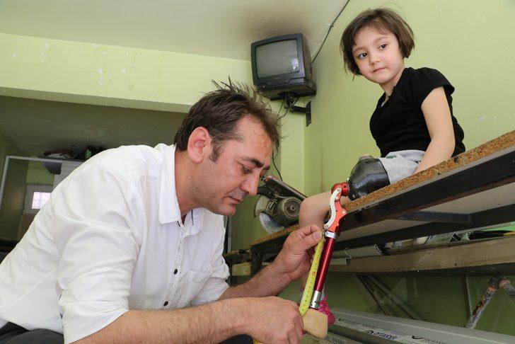  Kızı koşmak istedi, alüminyum doğrama ustası baba bakın ne yaptı G4