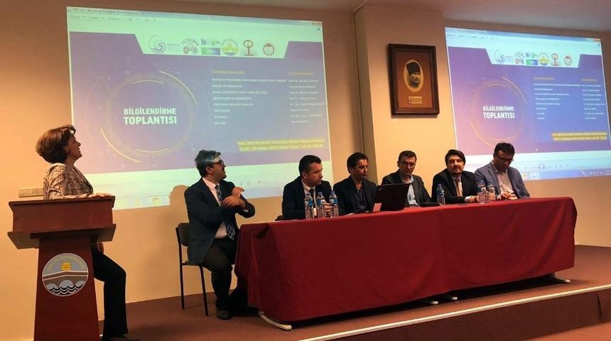 &ldquo;Teknolojiye k&ouml;pr&uuml;&rdquo; bilgilendirme toplantısı m&uuml;hendislik fak&uuml;ltesinde d&uuml;zenlendi