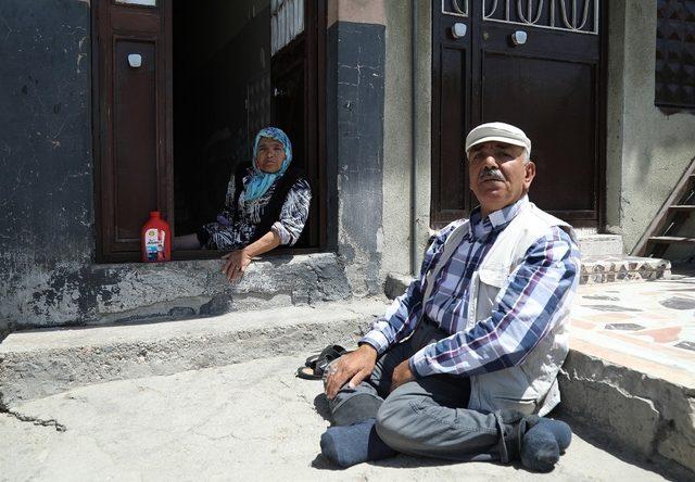 Şahin’den engelli çifte yardım