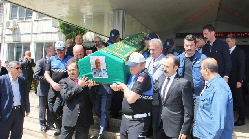 Zabıta komiseri kansere yenik düştü