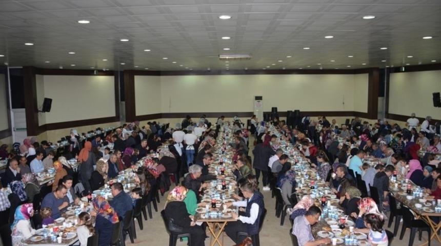 Gediz Belediyesi personeli iftar yemeğinde buluştu