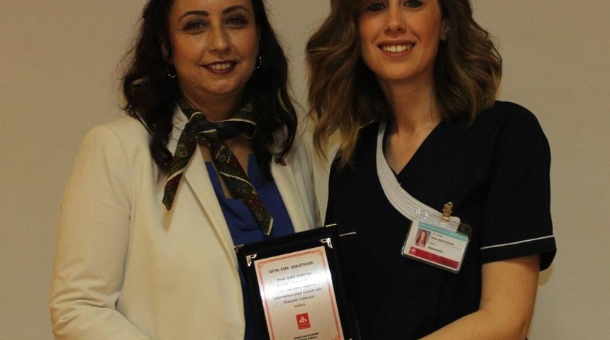 Doruk Sağlık grubu hemşirelerini unutmadı