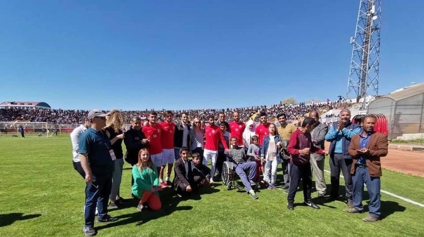 &lsquo;Mutlu &Ccedil;arşamba&rsquo; projesiyle y&uuml;zler g&uuml;l&uuml;yor