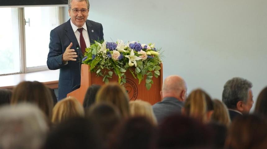 Rekt&ouml;r Budak: &ldquo;&Uuml;lkemizin yerli ila&ccedil; &uuml;retimine katkıda bulunmak istiyoruz&rdquo;