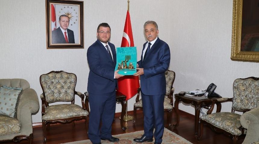 T&Uuml;MSİAD Konya Şubesinden Vali Toprak&rsquo;a ziyaret