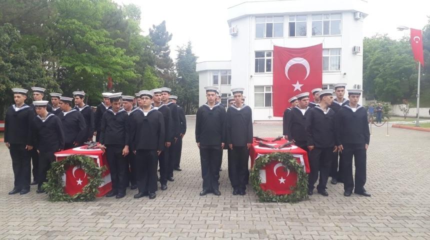 17 engelli birey G&ouml;lc&uuml;k Donanma Komutanlığında yemin etti