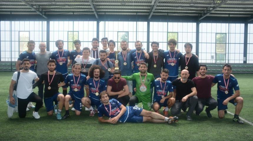 Halı saha turnuvasında şampiyon Eğitim