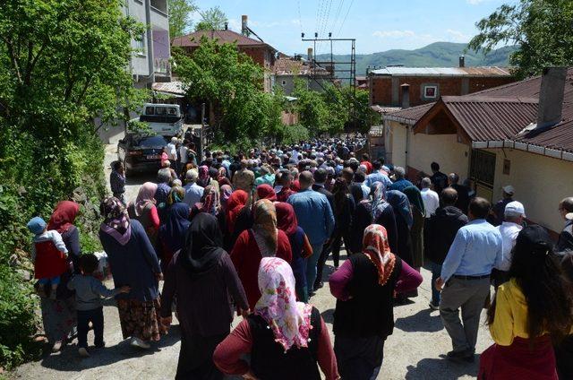 Başkan Hilmi Güler: “Heyelan sonucu vatandaşlarımız hiçbir şekilde mağdur olmayacaklar”