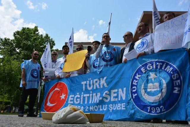 BTÜ’de arpalı protesto