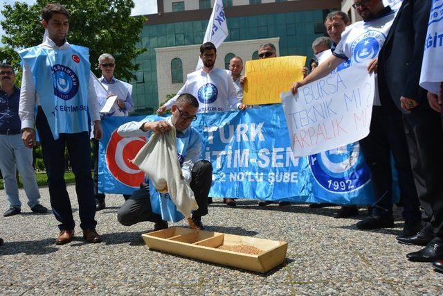 BTÜ’de arpalı protesto