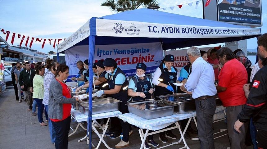 Didim’de engelliler ve aileleri iftarda ağırlandı