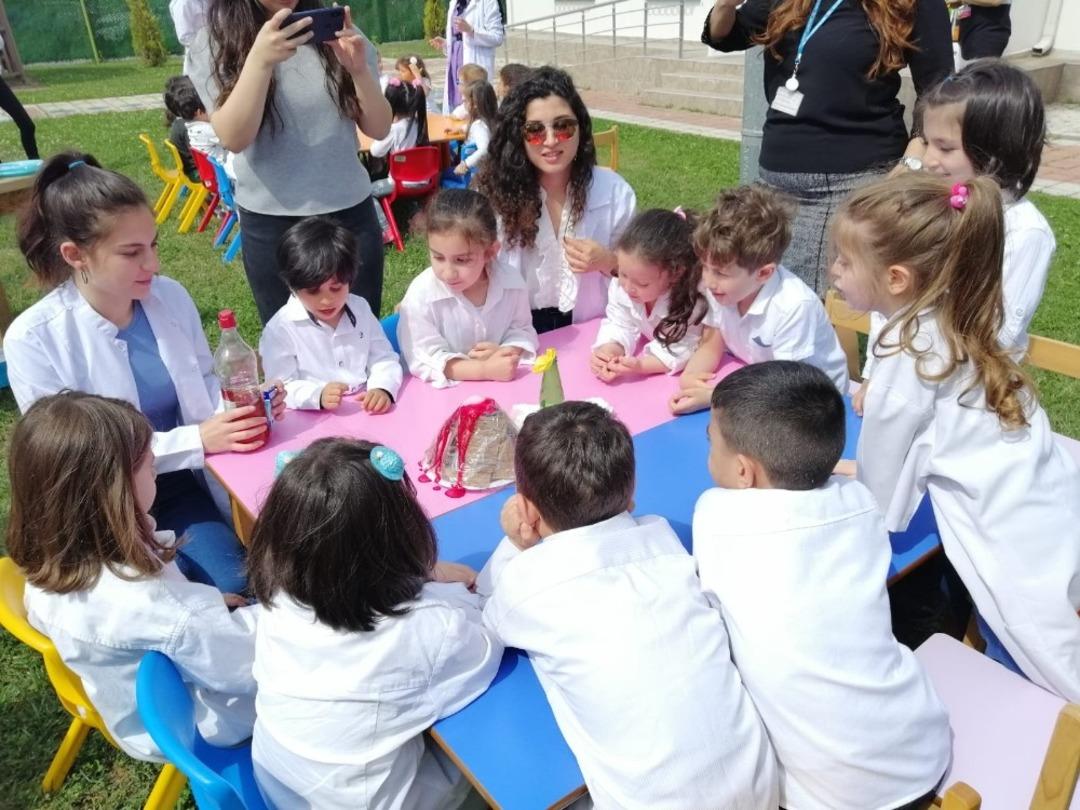 Kreşte bilim şenliği