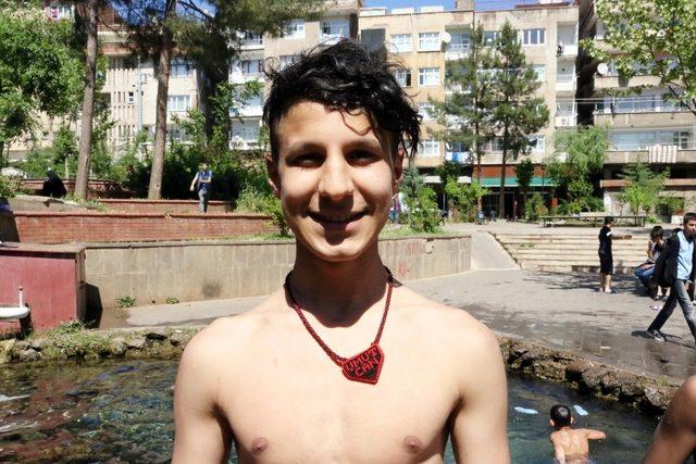 Sıcaklar baş gösterdi çocuklar soluğu Anzele’de aldı 1