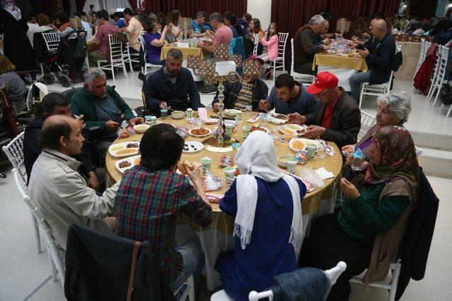 Engelli dernekleri Odunpazarı iftarında buluştu