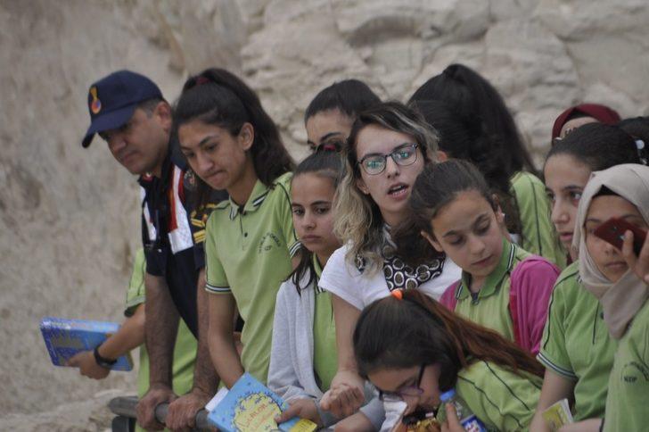 Jandarmadan öğrencilere anlamlı gezi G4