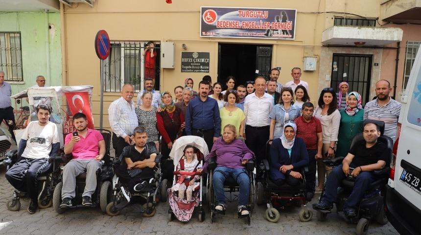 Bedensel Engelliler Derneği&rsquo;nden Başkan Akın&rsquo;a sıcak karşılama