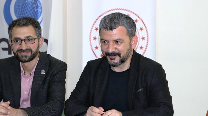 AGD&rsquo;den gen&ccedil;lerle &rsquo;Allah&rsquo;ını seven defanstan ayrılmasın&rsquo; s&ouml;yleşisi