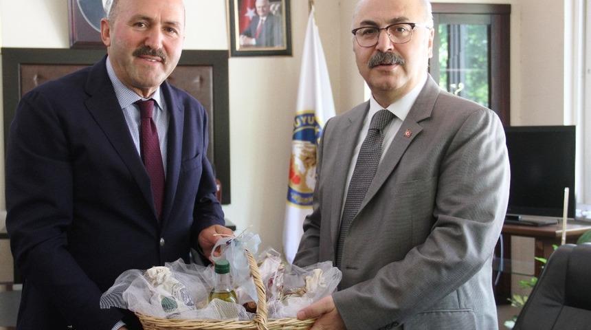 Vali Yavuz Selim K&ouml;şger, Kuyucak&rsquo;ı ziyaret etti