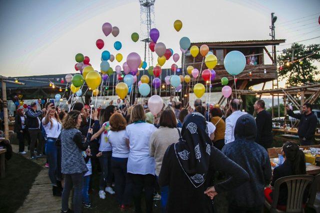 Hemşire ve ebeler iftarda bir araya geldi