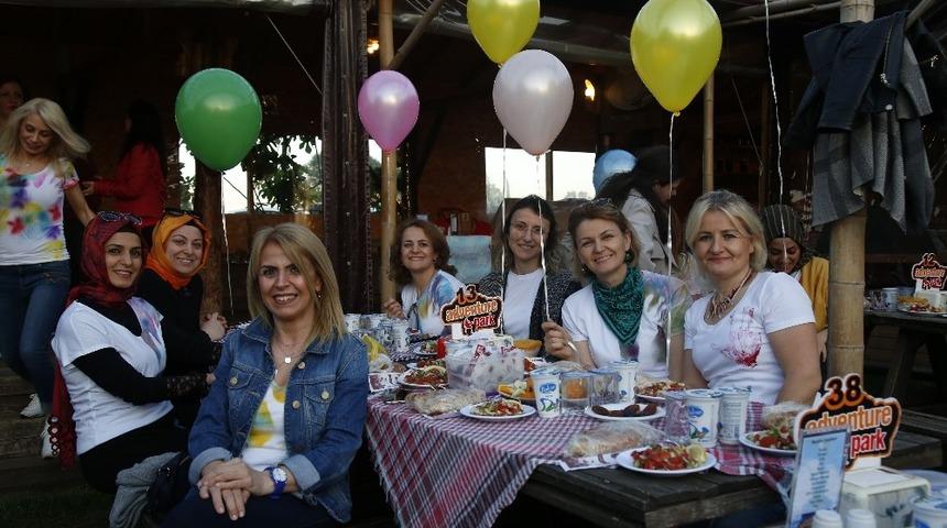 Hemşire ve ebeler iftarda bir araya geldi