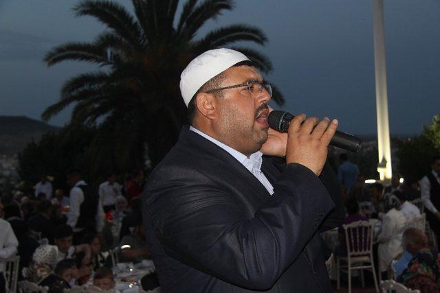 Vali Soytürk şehit ailelerine iftar verdi