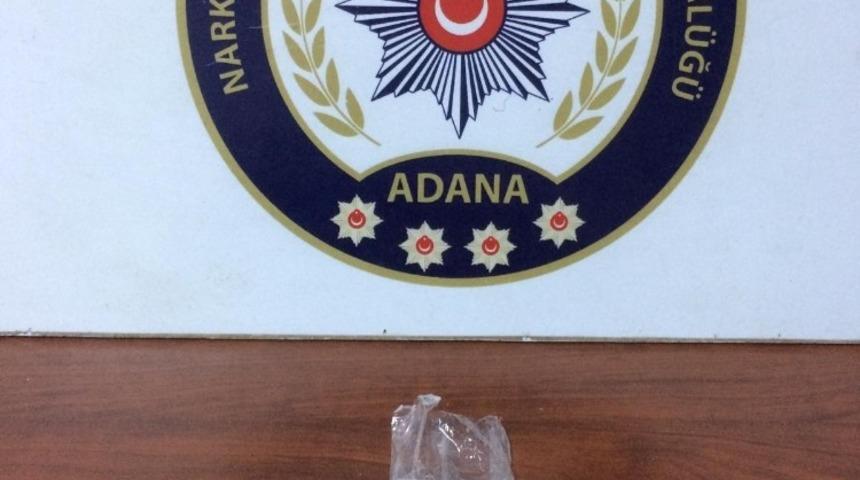 Uyuşturucu sattığı iddiasıyla g&ouml;zaltına alınan ş&uuml;pheli: "M&uuml;zisyenim, saksafon &ccedil;alıyorum"