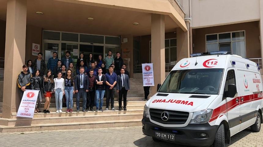 &Ouml;ğrencilere ambulans eğitimi verildi
