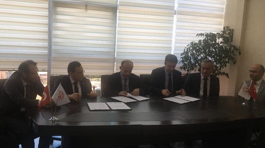 İŞKUR ve Trabzon &Uuml;niversitesi arasında MEGİP protokol&uuml; imzalandı