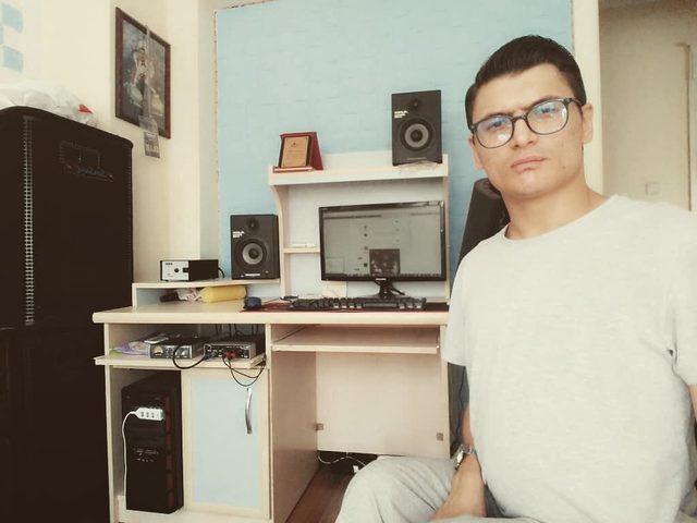 Engelli rap&ccedil;iden taraftarı olduğu takıma marş 1