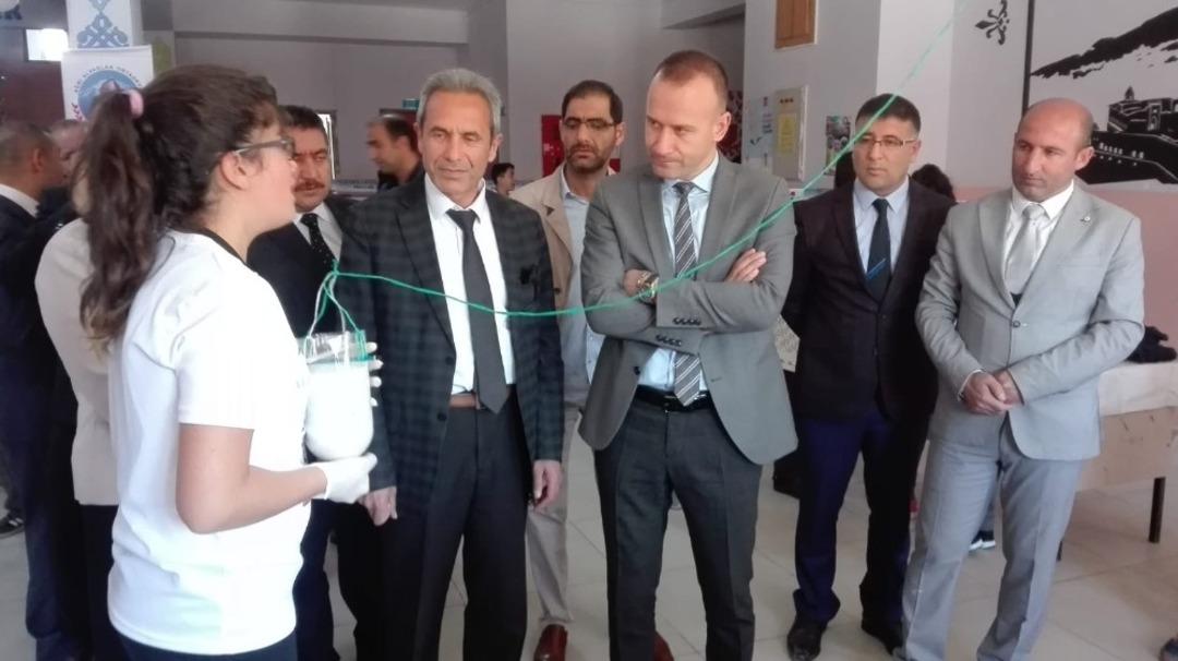 Ağrı&rsquo;da T&Uuml;BİTAK Bilim Fuarı