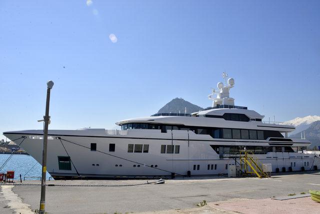 Antalya rıhtımında 80 milyon dolarlık iki süper yat