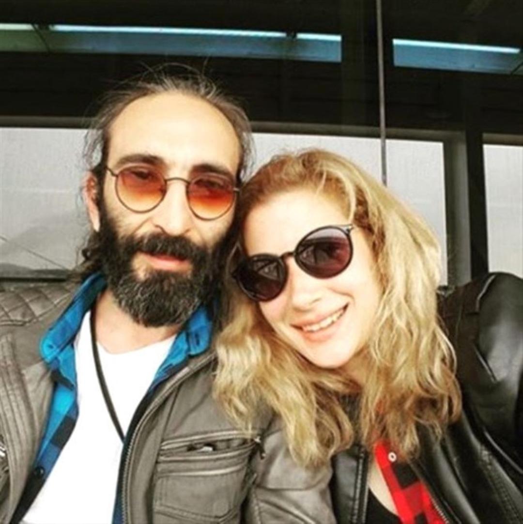 Fırat Tanış'ın g&ouml;zlerden uzakta b&uuml;y&uuml;tt&uuml;ğ&uuml; kızı