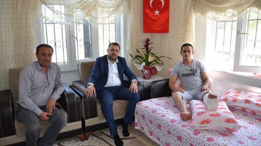 Başkan Yüksel operasyonda yaralanan askeri ziyaret etti