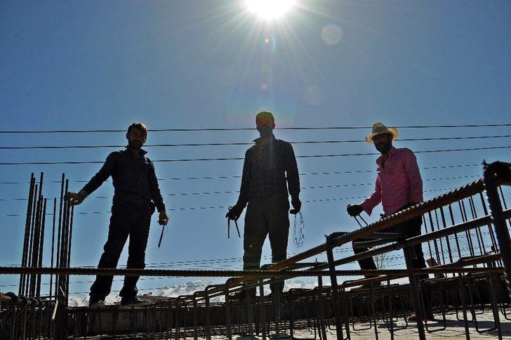 İnşaat işçilerinin Ramazan mesaisi G2