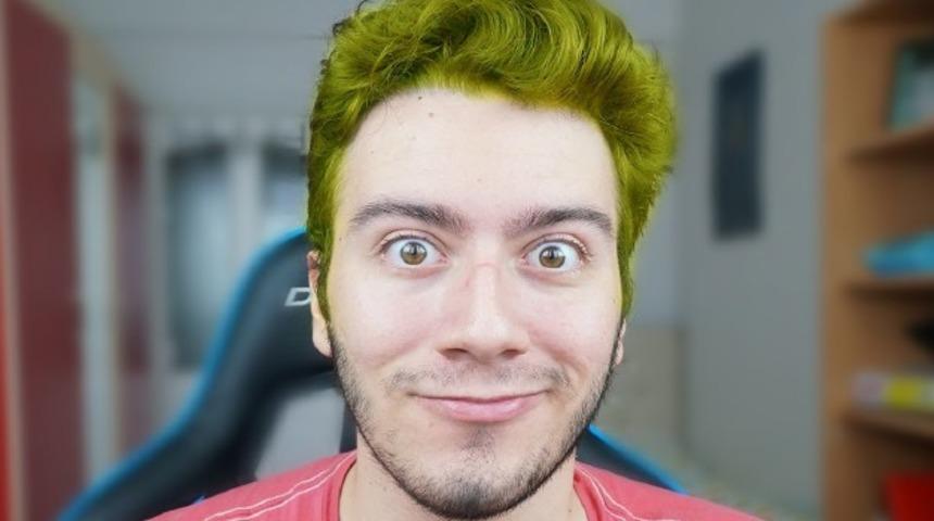  Davetiyesini paylaştı... YouTuber Enes Batur evleniyor!