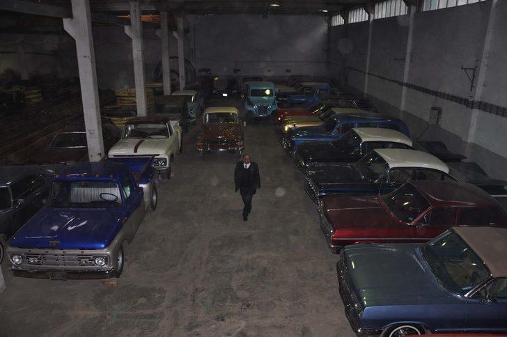 Klasik otomobillerini satışa çıkardı G2