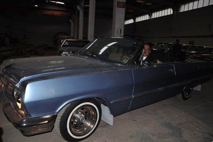 Klasik otomobillerini satışa çıkardı G3