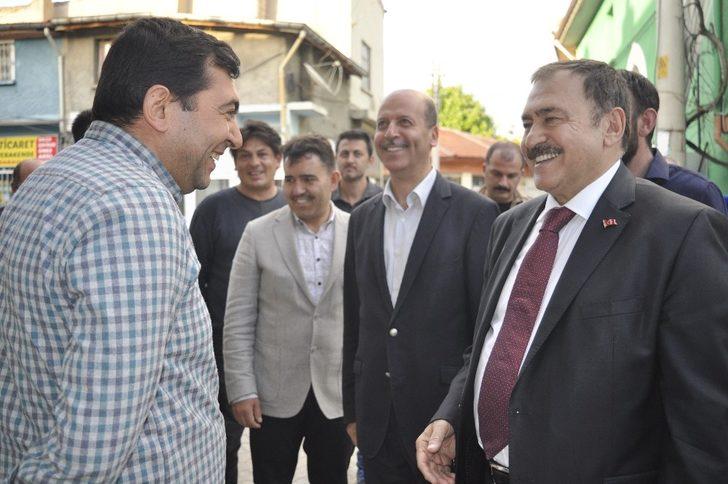 Eroğlu’dan Şuhut çarşı esnafına ziyaret G3