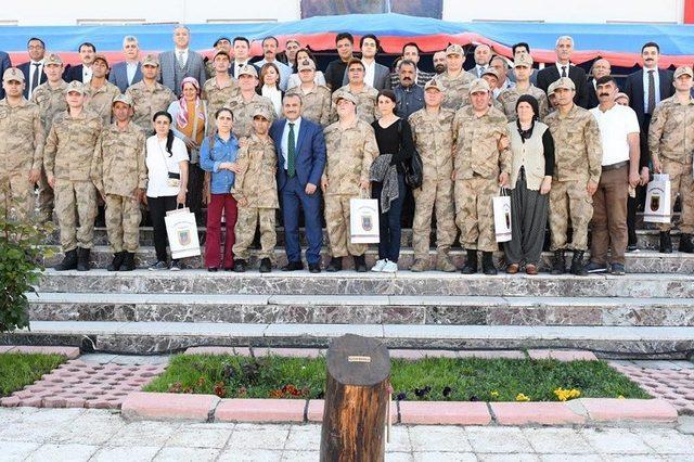 Tunceli’de, engelli bireylerin askerlik sevinci