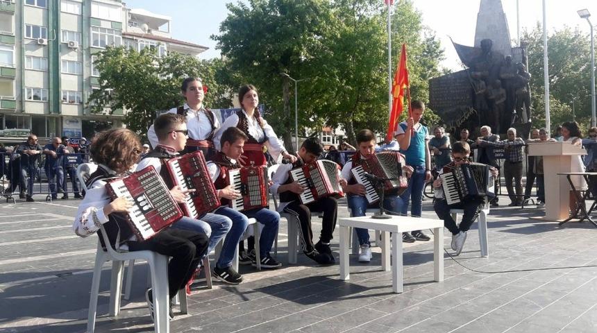 Uluslararası Engelliler Halk Oyunları Festivali başladı