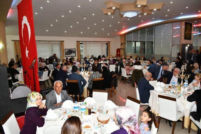 Çerkezköy Kaymakamlığı şehit aileleri ve gaziler onuruna iftar yemeği düzenledi