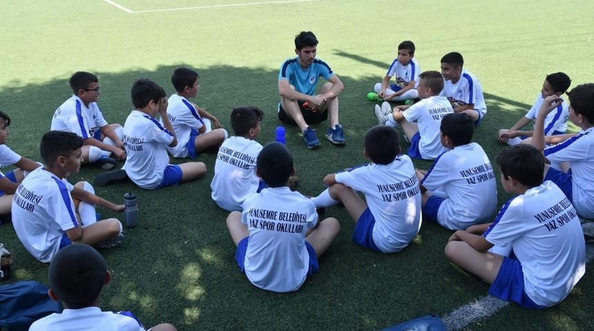 Yunusemre Yaz Futbol Kursu d&uuml;zenliyor