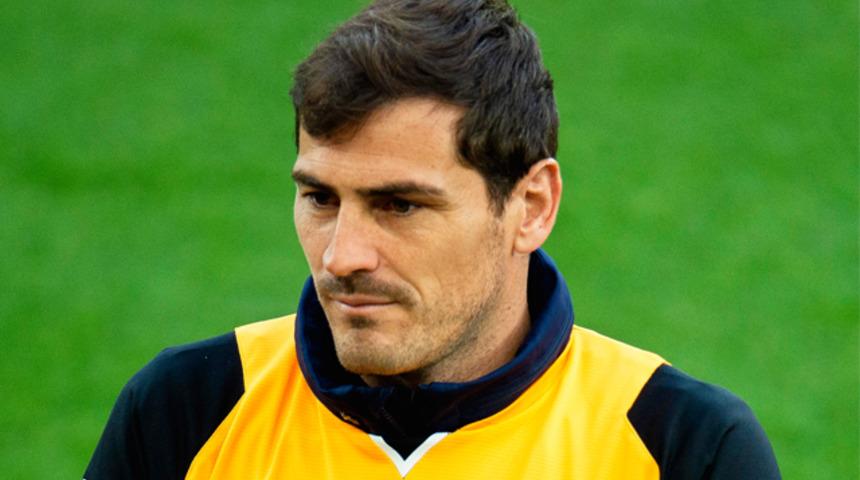 Efsane isim Casillas futbolu bıraktı